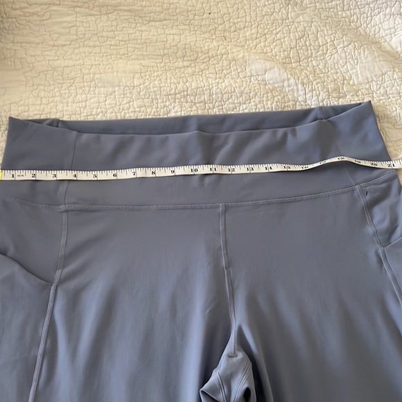 Fabletics Capri length High Rise Oasis Size 4X soft blue - Picture 5 of 11